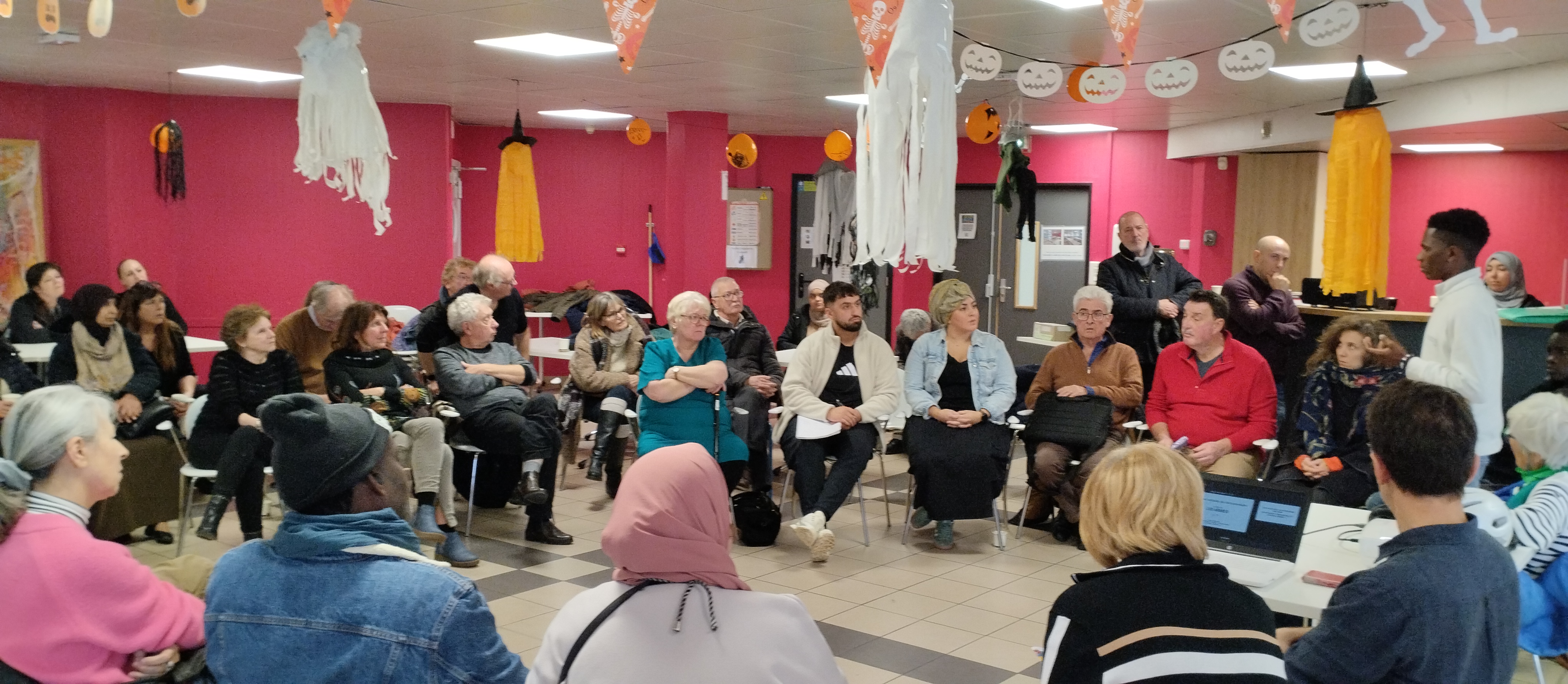 Trois heures de table ronde autour des actuels et anciens locataires des Aviateurs
